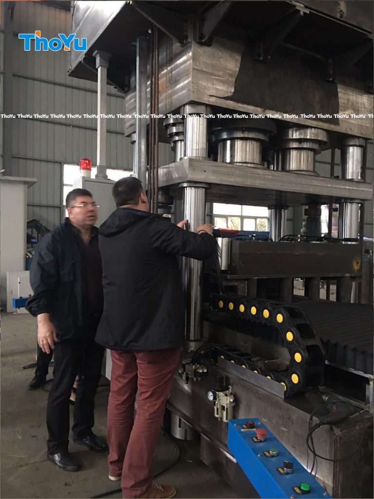 Wood Pallet Equipment thoyu