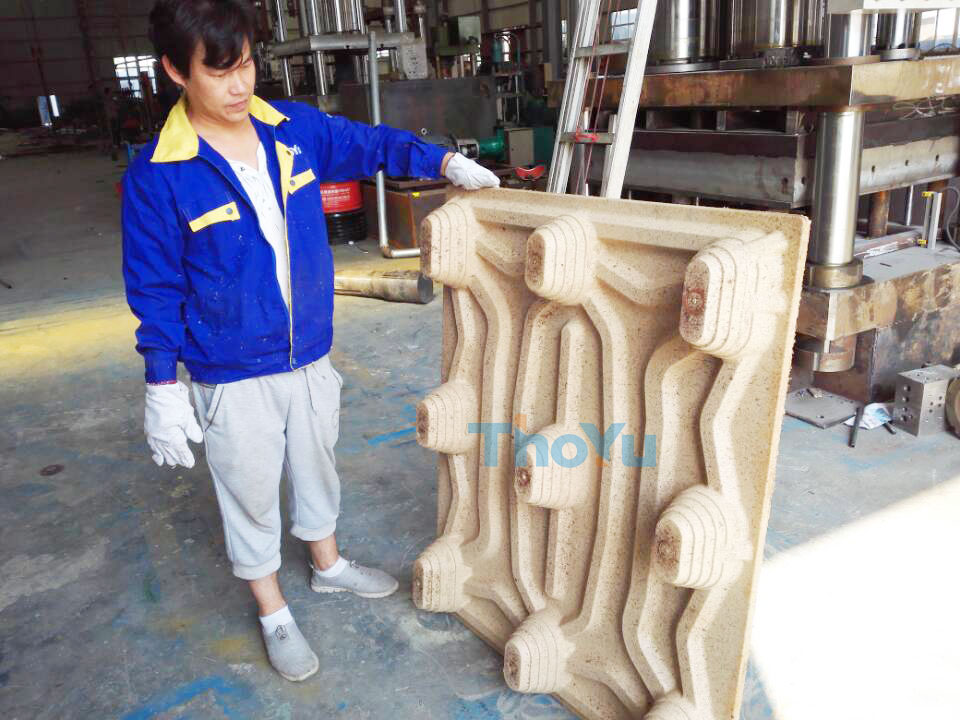 molded pallets