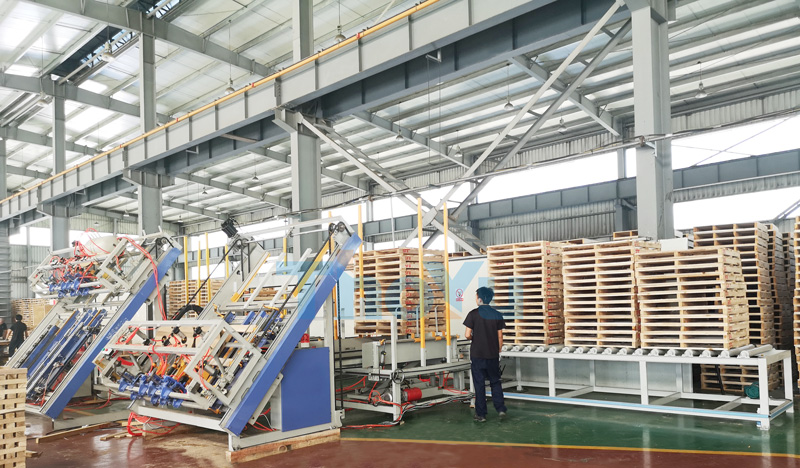 Automatic wood pallet nailing machine srcset=