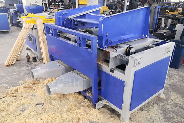 pallet stringer slot making machine