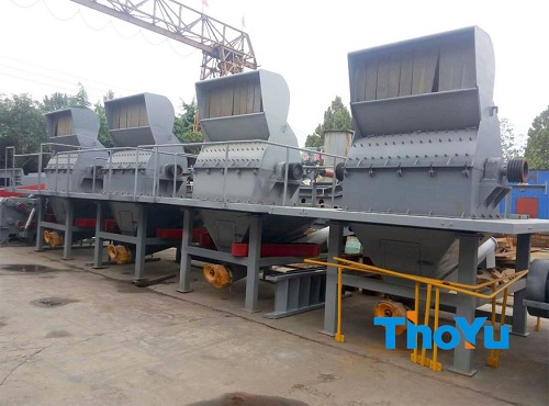 waste wood crushing machine